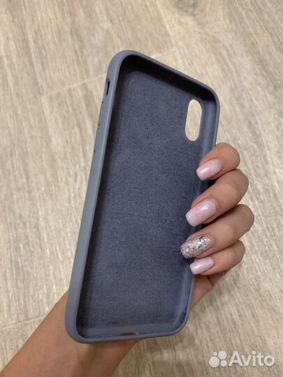Серый чехол на iPhone xs