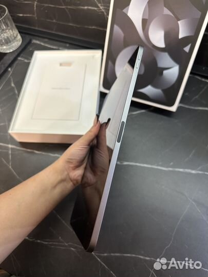 Apple iPad Air (2022, 5 gen) Wi-Fi 64 Gb