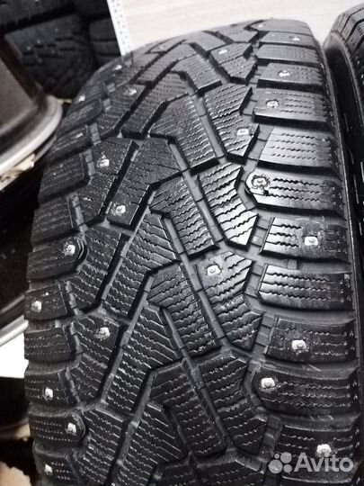 Pirelli P Zero 245/45 R19