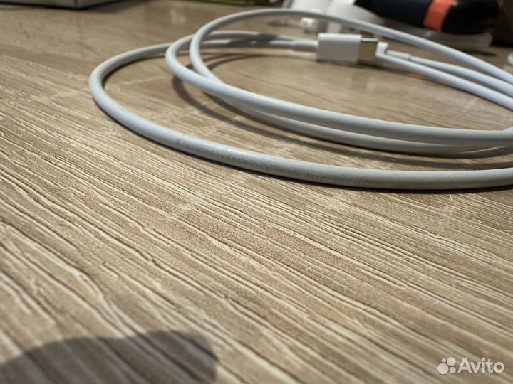 Зарядка на iPhone lightning typec