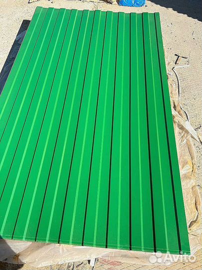 Профнастил С8 Зеленого цвета
