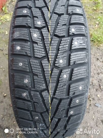 Roadstone Winguard WinSpike 205/55 R16 94T
