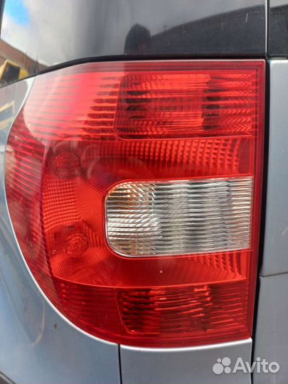 Фонарь левый Skoda Yeti