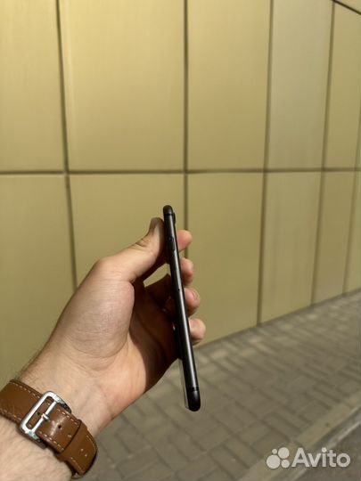 iPhone 8 64gb идеальный