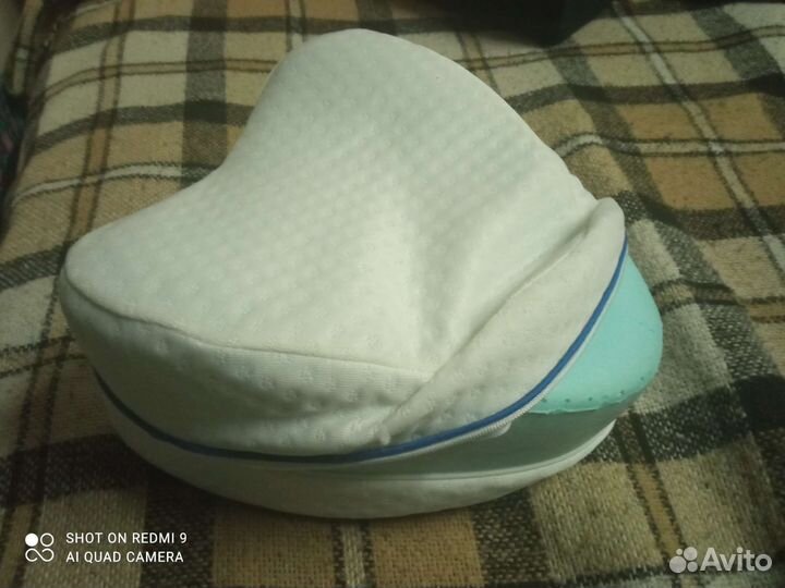 Подушка ортопедическая с эффектом памяти для ног