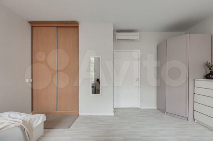 Комната 19 м² в 5-к., 2/5 эт.