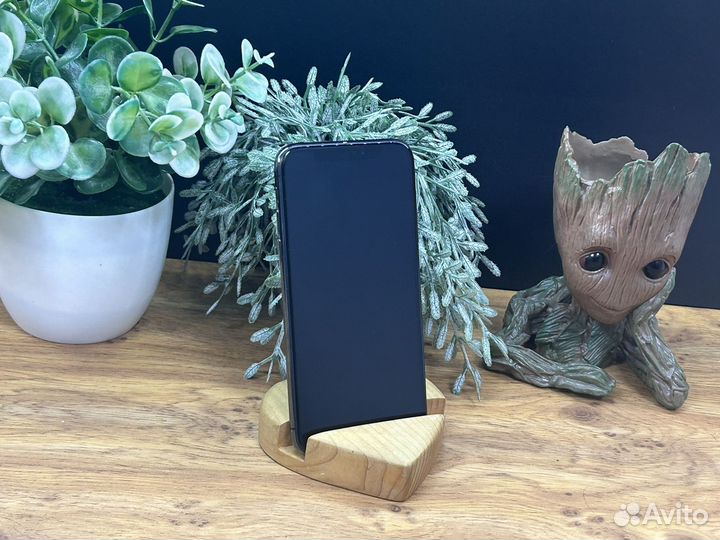 iPhone Xs, 64 ГБ