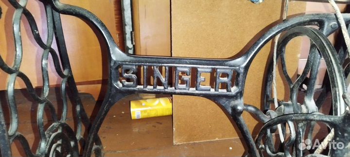 Швейная машинка Singer