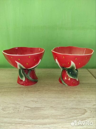 Креманки Клубника. Новые. Фарфор