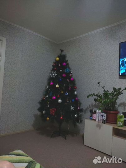 Елка искусственная