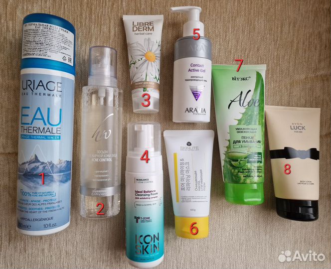 Много косметики, кремов, маски, термальная вода