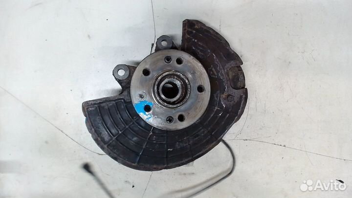 Ступица (кулак, цапфа) правая передняя Mercedes ML W163