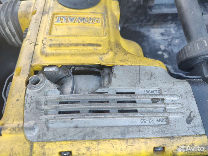 Молоток отбойный dewalt d25730