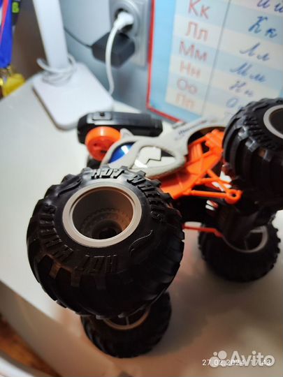 Машинка Hot wheels Monst Trucks