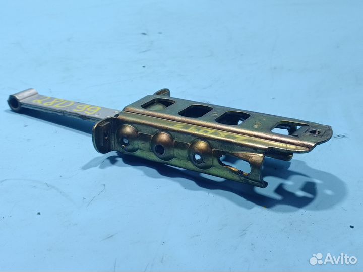 Ограничитель двери передний для Mercedes-Benz W140