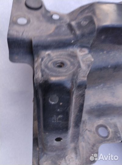 Жабо водосток Toyota Corolla 150(2013г)