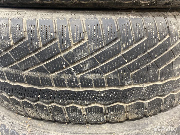 Continental ContiVikingContact 5 205/60 R16 96T