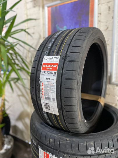 Kumho Ecsta PS91 285/35 R20 104Y