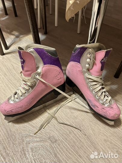 Коньки фигурные 37 размер