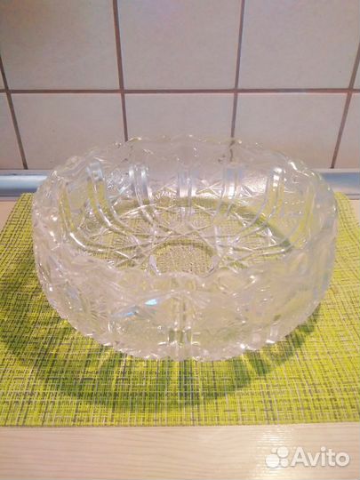 Хрустальная ваза