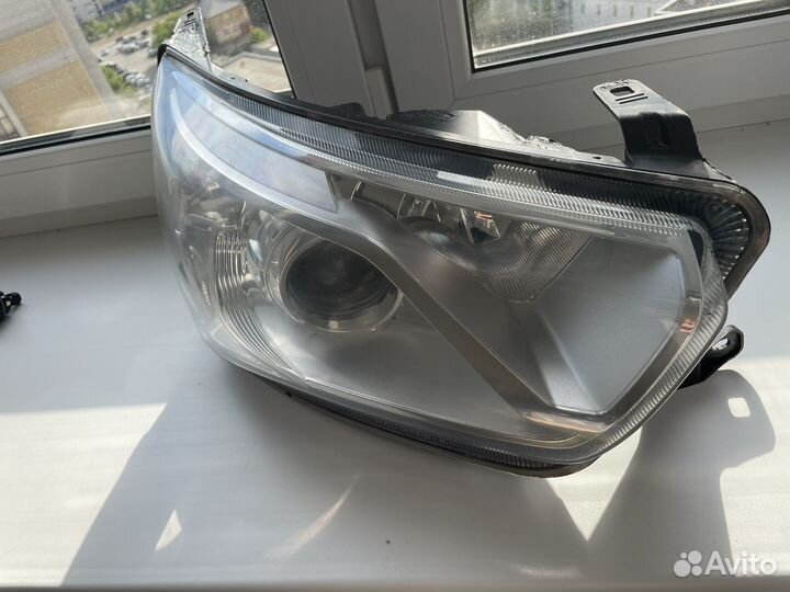 Datsun mi do фара правая