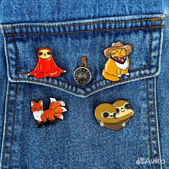 Значки металлические