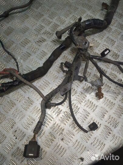 Проводка моторного отсека Renault Logan 2