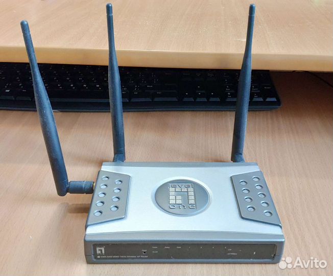 WiFi маршрутизатор (роутер) Level One WBR-5400
