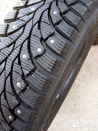 Pirelli Formula Ice 205/65 R16