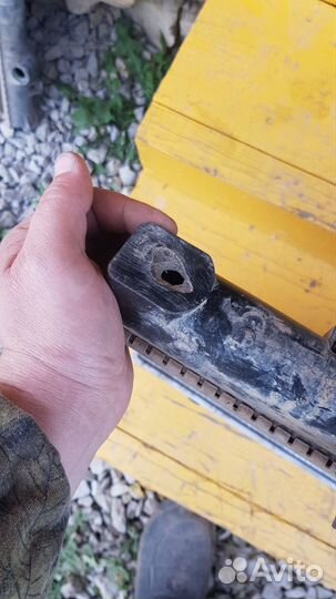 Продаю радиатор на faw b50