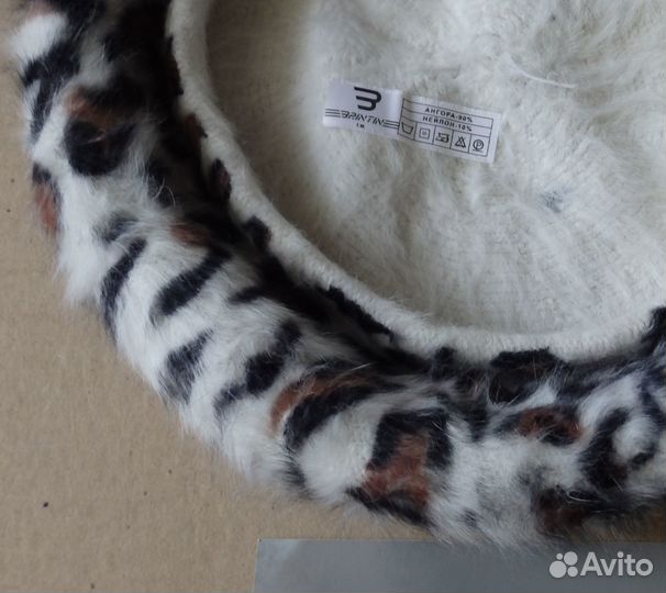 Берет 90% ангора, 10% нейлон. Размер универсальный