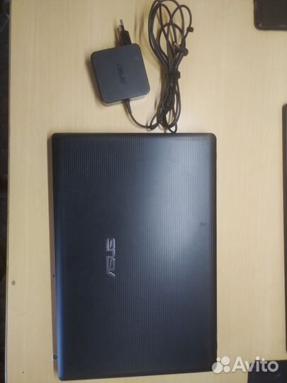 Ноутбук asus x55u