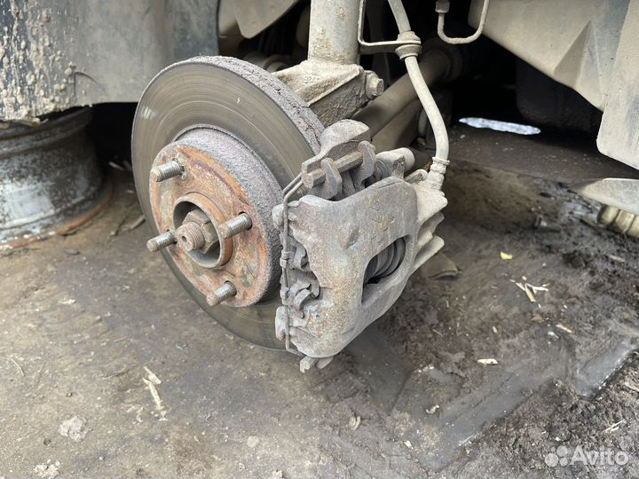 Форд фокус 1 передние тормозные суппорта