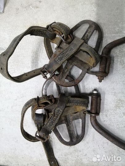 Когти монтерские, лазы