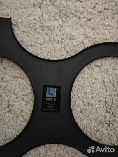 Дизайнерская подставка для бутылок Umbra