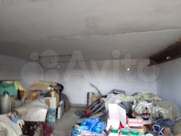 Гараж, > 30 м²