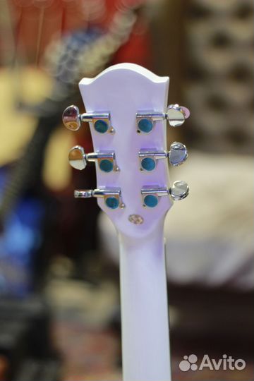 Электро акустическая гитара новая с дефектом