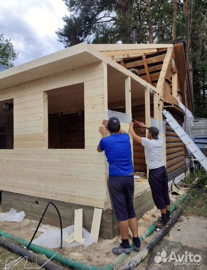 Бригада строителей