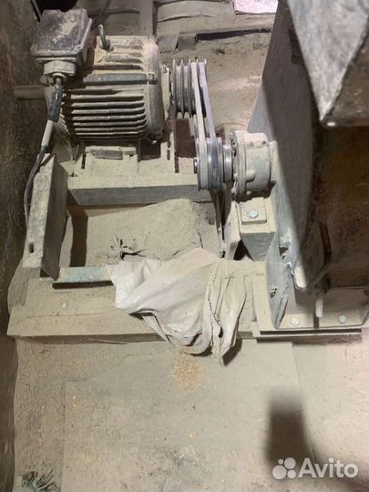 Дробилка для зерна промышленная