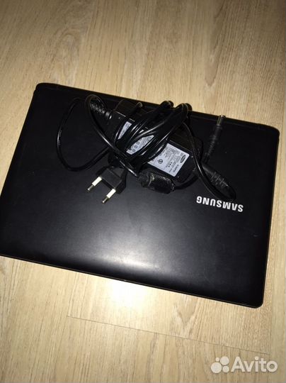 Недбук Samsung