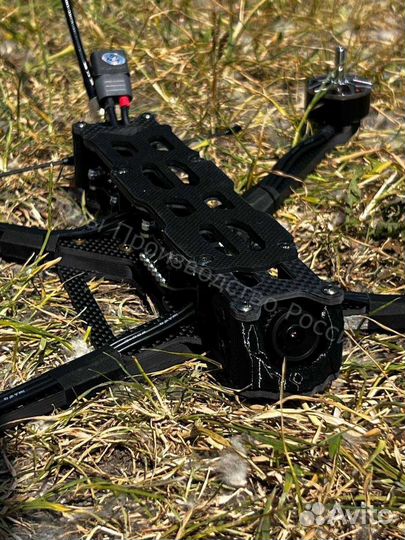 Квaдрoкoптеp FPV Рiranha 7 и 10 ''