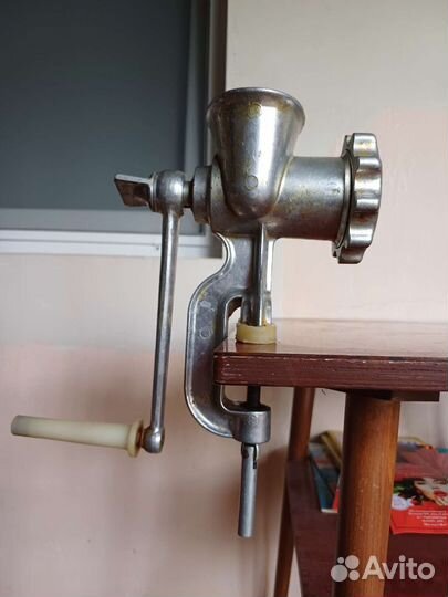 Мясорубка ручная