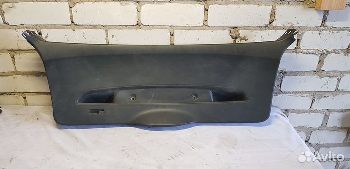 BMW 1-серия E87/E81 Обшивка Двери Багажника