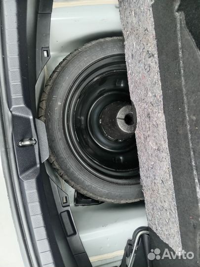 Toyota Vitz 1.0 CVT, 2018, 93 000 км