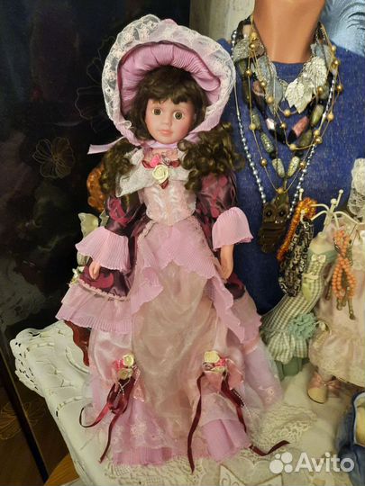 Кукла для игры и коллекции