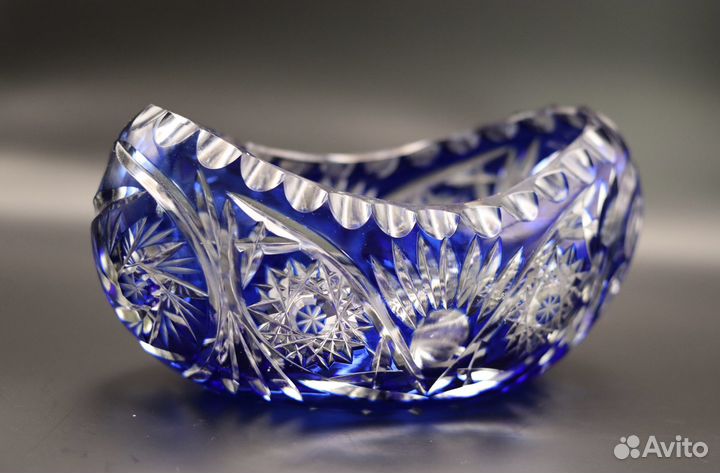 Хрустальная конфетница