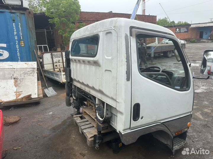 Кабина mitsubishi canter FE63EG 4M51