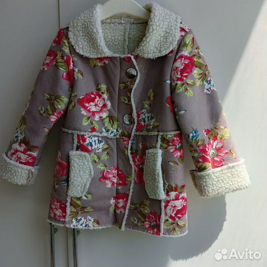 Демисезонная дублёнка для девочки 98 размер
