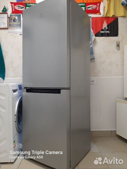 Холодильник Indesit 167sm