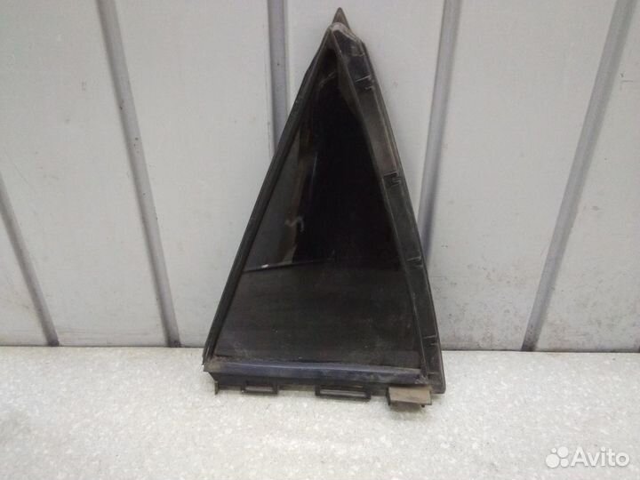 Стекло двери задней правой Toyota Auris (E15) 2006